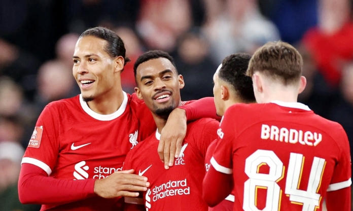 Liverpool đối mặt nguy cơ mất trụ cột trước Tottenham