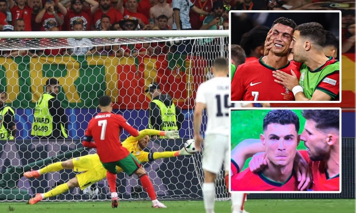Cristiano Ronaldo suy sụp, bật khóc sau khi đá hỏng penalty