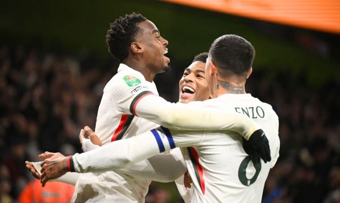 Chelsea vào tứ kết Carabao Cup sau trận cầu điên rồ