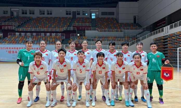 Tuyển Việt Nam hòa Trung Quốc trước ngày dự SEA Games