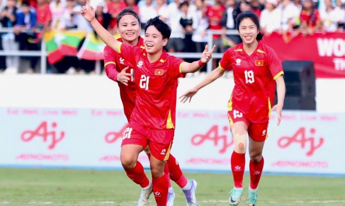 Tiền vệ 1m5 của tuyển Việt Nam nói gì khi ghi bàn bằng đầu