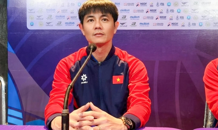 HLV tuyển Việt Nam nói gì khi thua ngược Thái Lan ở giải AFF