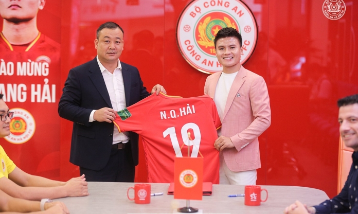 VIDEO: Quang Hải xuất hiện bảnh bao, chính thức gia nhập CAHN