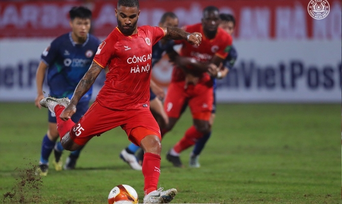 Bán sao U23 Việt Nam, SLNA vẫn chưa có tiền đạo hay nhất CAHN