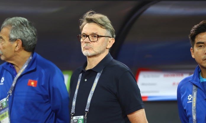 Vì sao HLV Troussier bị VFF chấm dứt hợp đồng?