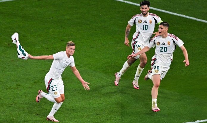 Thắng Scotland ở phút cuối, Hungary thắp lại hy vọng đi tiếp