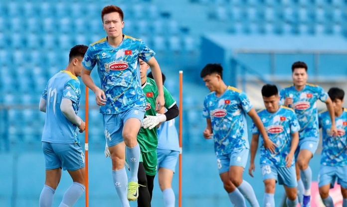 ĐT Việt Nam trở lại tập luyện, sẵn sàng tái đấu Nepal