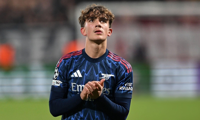 Thần đồng Arsenal lập kỷ lục vô tiền khoáng hậu ở Champions League