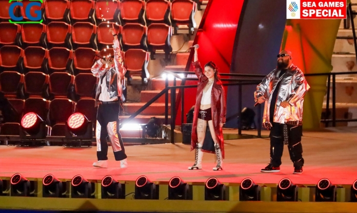 Ca sĩ Thái Lan bất ngờ hát lệch tone ở lễ khai mạc SEA Games