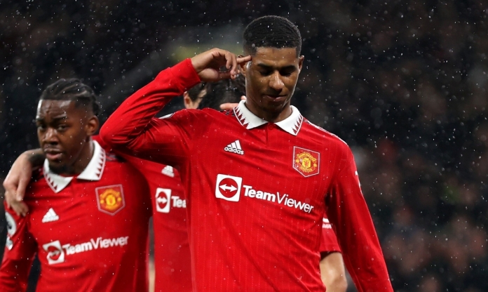 Dù thắng hay thua, Rashford vẫn khiến 'siêu trung vệ' của Liverpool phải 'khóc thét'