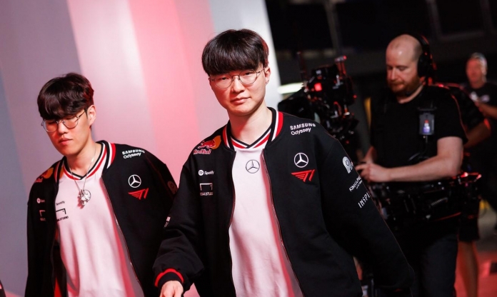 Riot khiến khán giả LMHT 'nộ khí xung thiên' vì format mùa giải 2025 quá tệ