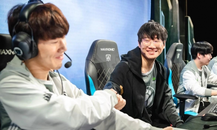 Cựu tuyển thủ IG “chơi lớn” khi tặng nửa tỷ cho fan nếu T1 thất bại ở CKTG 2025