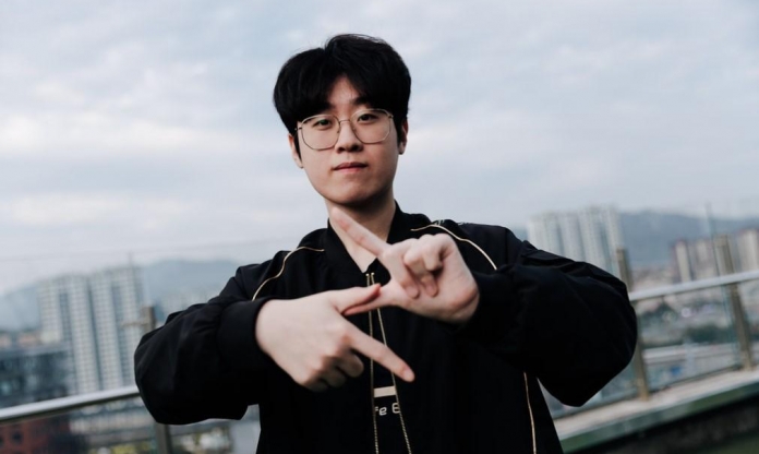 Zeus thừa nhận mình đang 'tiến hóa' tại CKTG 2025 nhờ học hỏi từ thất bại của T1