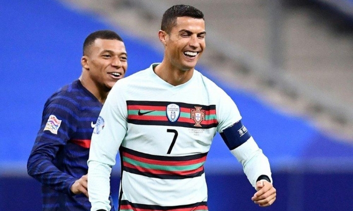 Cristiano Ronaldo là thần tượng của những ngôi sao nào?