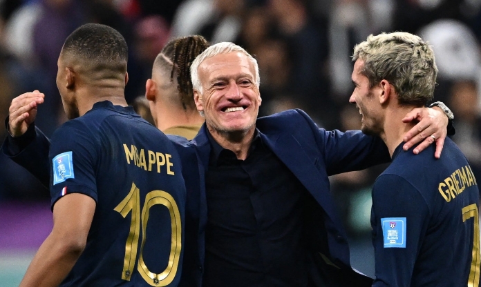 Deschamps lên tiếng về tranh cãi chọn Mbappe làm thủ quân ĐT Pháp