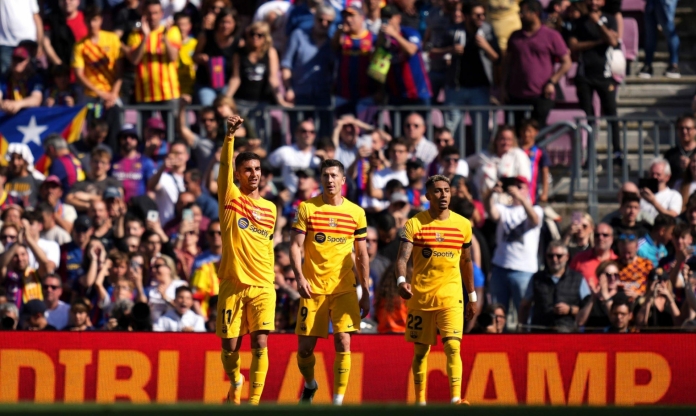 Torres toả sáng, Barcelona nhọc nhằn đánh bại Atletico Madrid