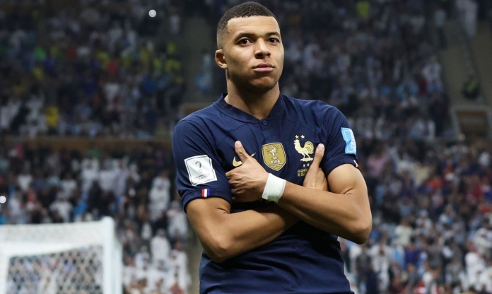 Mbappe ra quyết định bất ngờ về tương lai, MU và Real Madrid ‘mở cờ trong bụng’