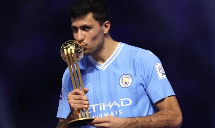 Rodri bất ngờ tái xuất đội hình Man City