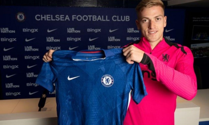 Rõ lý do Liam Delap bỏ qua MU để đầu quân cho Chelsea