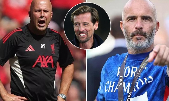 Peter Crouch chỉ thẳng tỉ số trận Chelsea vs Liverpool