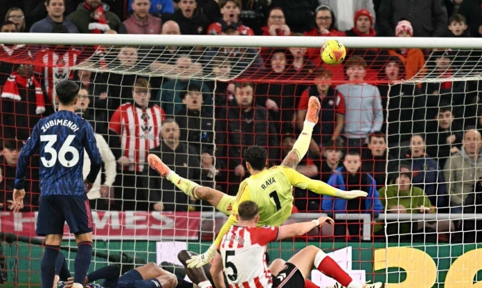 Arsenal rơi 2 điểm vì sai lầm của ngôi sao không ngờ tới