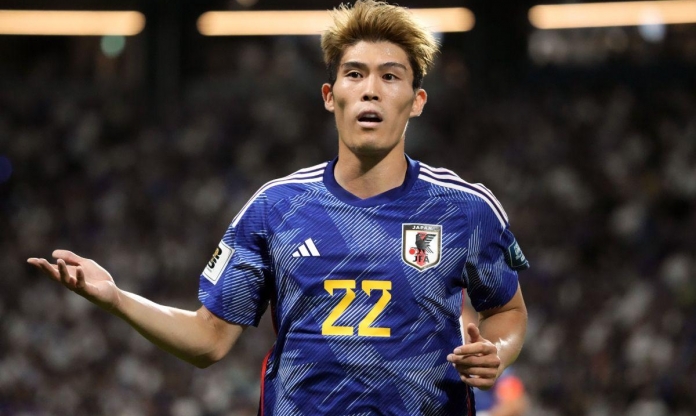 Hậu vệ Nhật Bản bất ngờ sáng cửa dự World Cup dù thất nghiệp