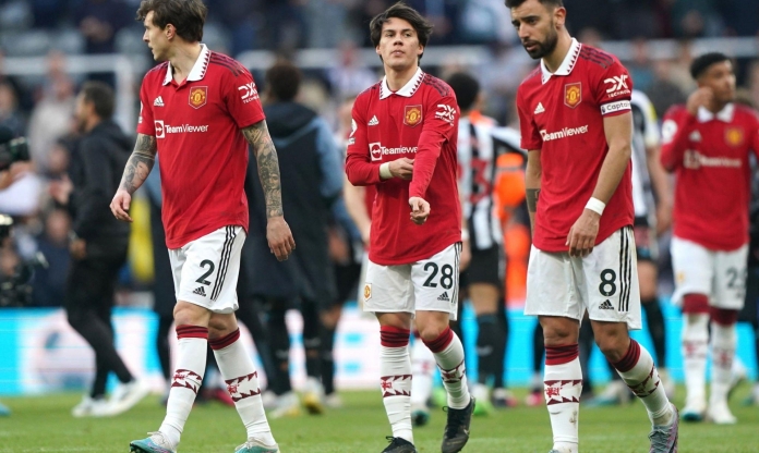 Thua toàn diện Newcastle, MU mất luôn vị trí trên BXH vào tay đối thủ