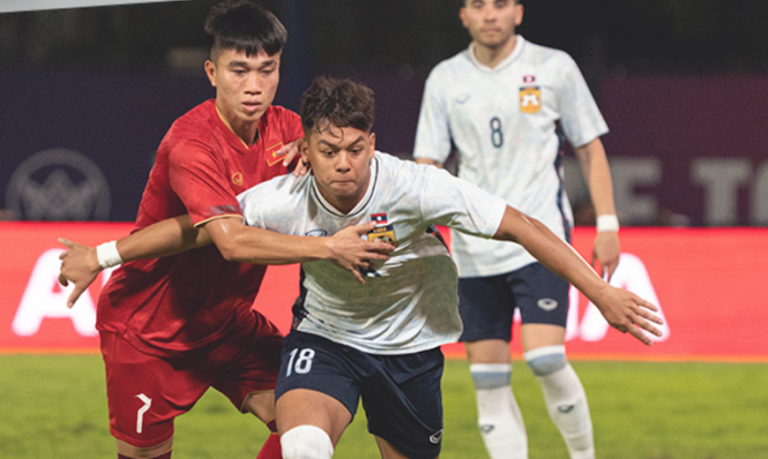 CĐV Đông Nam Á gửi mưa lời khen tới Lào, chê bai U22 Việt Nam