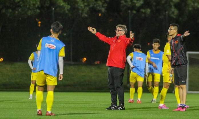 HLV Philippe Troussier căn dặn U23 Việt Nam điều cuối cùng trước khi đấu Iraq
