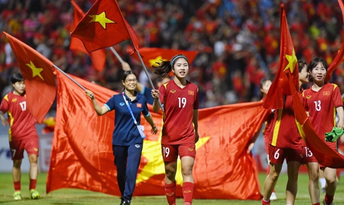 'Hotgirl' ĐT nữ Việt Nam được đưa lên 'tận mây xanh' trước thềm SEA Games 32