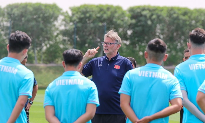 HLV Troussier nhận thống kê 'đáng báo động' kể từ khi dẫn dắt U22 Việt Nam