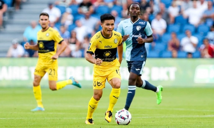 Pau FC có động thái mới về Quang Hải, CĐV Việt Nam đồng loạt phẫn nộ