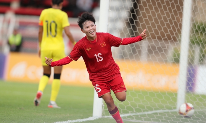 Bích Thùy lập hattrick, ĐT nữ Việt Nam thắng tưng bừng