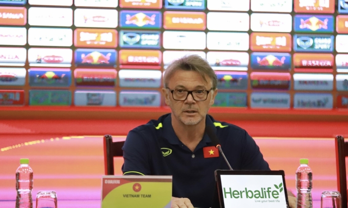 HLV Troussier: 'Iraq mạnh nhưng Việt Nam có thể gây bất ngờ'
