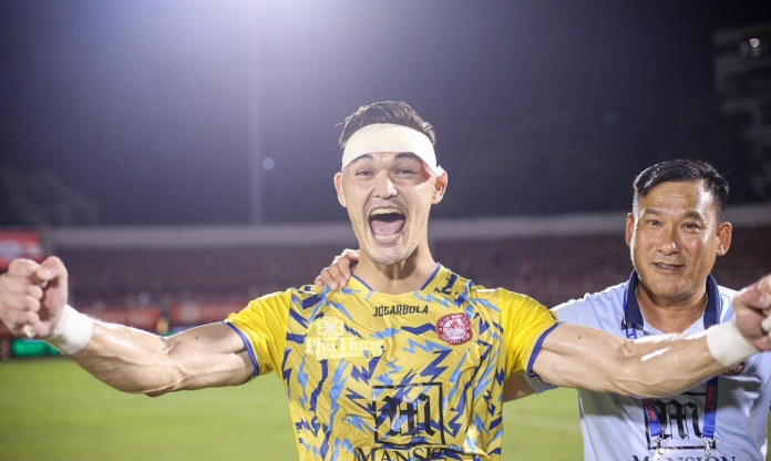 Sao Việt kiều phải nhập viện sau trận thắng sốc ở V-League