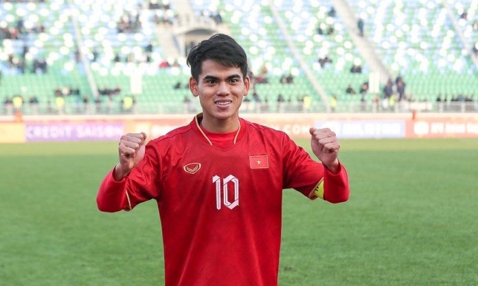 Khuất Văn Khang ghi dấu ấn ngay khi vừa nhận án phạt từ AFC
