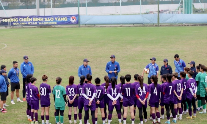Đội tuyển Việt Nam đầu tiên 'khai xuân'