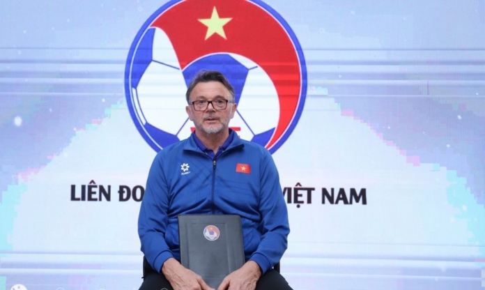 HLV Troussier thừa nhận một điều khi chốt danh sách ĐT Việt Nam đấu Indonesia