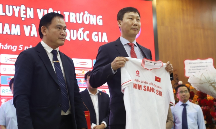 Báo Hàn Quốc nói thẳng 1 điều khi HLV Kim Sang Sik dẫn dắt ĐT Việt Nam