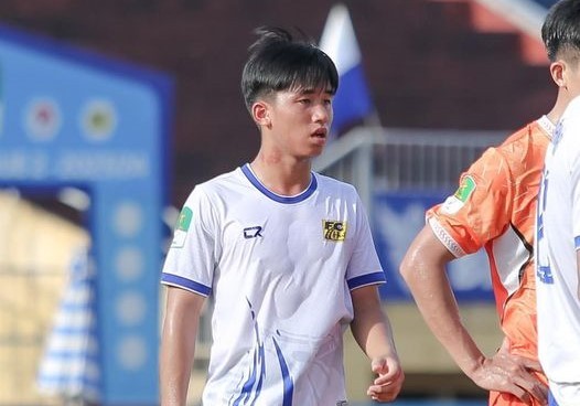 U19 Việt Nam triệu tập bổ sung cầu thủ người Thái