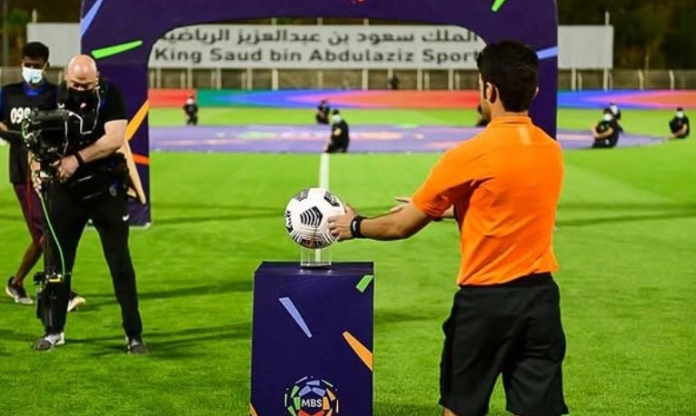 Trọng tài 'mới toanh' bắt chính trận Việt Nam vs Indonesia