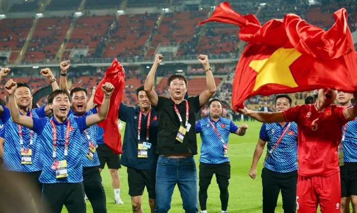 HLV Kim Sang Sik đón hàng loạt tin vui về ĐT Việt Nam