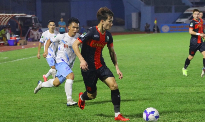 Ninh Bình thắng 14 trận liên tiếp, vé lên V-League ngày càng gần