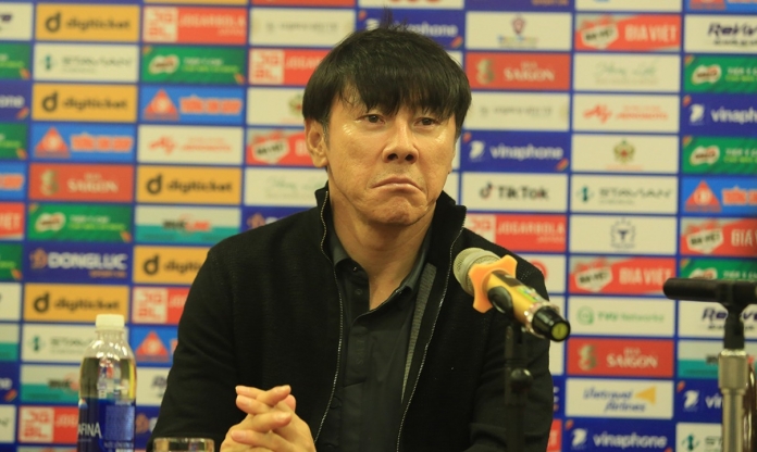 HLV Shin Tae Yong 'đứng ngồi không yên' vì động thái của FIFA với Indonesia
