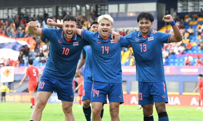 Thắng dễ đối thủ, U22 Thái Lan giành ngôi đầu bảng SEA Games 32