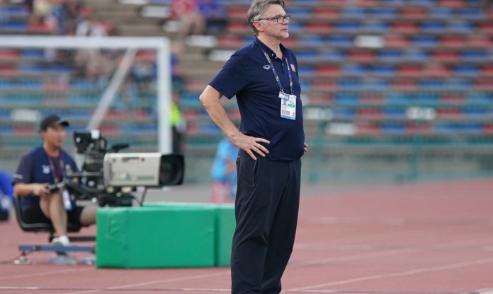 HLV Philippe Troussier nói gì sau trận thua cay đắng U22 Indonesia?