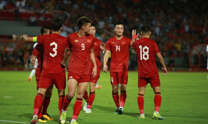 CĐV Đông Nam Á đồng loạt chê bai ĐT Việt Nam sau trận thắng Hồng Kông