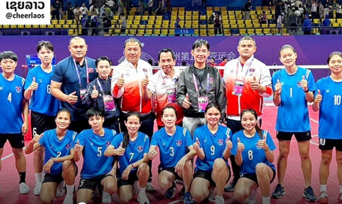 Chủ nhà Trung Quốc thua sốc Lào, bị loại sớm ở Asiad