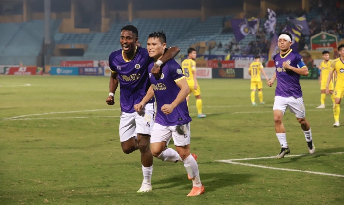 Tuấn Hải thăng hoa, Hà Nội FC thắng đẹp SLNA