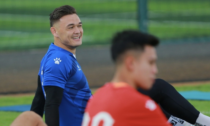 Ngôi sao Việt kiều bắn tín hiệu đến ĐT Việt Nam trước VL World Cup